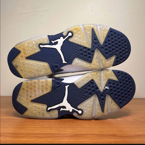 Jordan 6 Midnight Navy - Picture 8 of 11